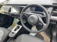Honda FIT лот № 10037 оценка 4.5  с аукциона в Японии 2