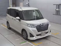 Toyota ROOMY лот № 30028 оценка 4.5  с аукциона в Японии 4