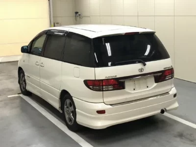 Toyota ESTIMA  с аукциона в Японии