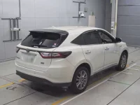 Toyota HARRIER лот № 30033 оценка 4.5  с аукциона в Японии 1