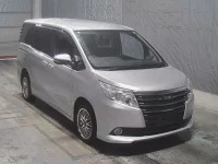 Toyota NOAH лот № 527 оценка 3.5  с аукциона в Японии 6