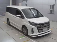 Toyota NOAH лот № 30035 оценка R  с аукциона в Японии 4