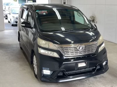 Toyota VELLFIRE  с аукциона в Японии