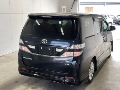 Toyota VELLFIRE  с аукциона в Японии
