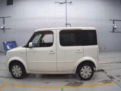 Nissan CUBE  с аукциона в Японии