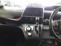 Toyota SIENTA лот № 30038 оценка 4  с аукциона в Японии 9