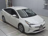 Toyota PRIUS лот № 30043 оценка 3.5  с аукциона в Японии 4