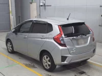 Honda FIT лот № 30041 оценка 4  с аукциона в Японии 5