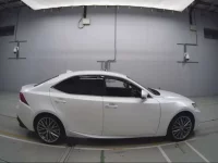 Lexus IS лот № 30045 оценка RA  с аукциона в Японии 2