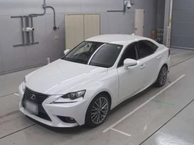 Lexus IS  с аукциона в Японии