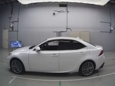 Lexus IS  с аукциона в Японии