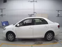 Toyota COROLLA AXIO лот № 30050 оценка 3.5  с аукциона в Японии 3