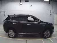 Toyota HARRIER лот № 30047 оценка 3  с аукциона в Японии 2