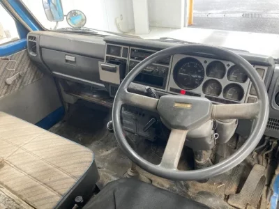 Mazda TITAN  с аукциона в Японии