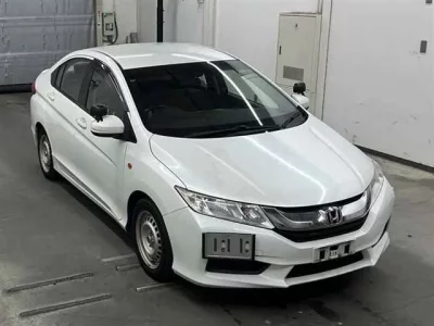 Honda GRACE  с аукциона в Японии