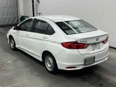 Honda GRACE  с аукциона в Японии