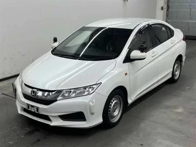 Honda GRACE  с аукциона в Японии