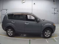 Mitsubishi OUTLANDER лот № 90171 оценка RA  с аукциона в Японии 2