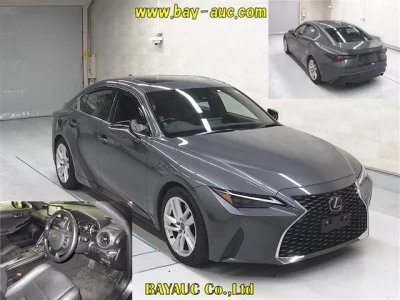 Lexus IS