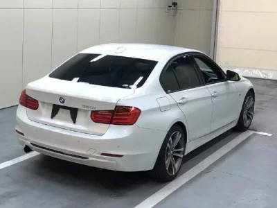 BMW 3-Series  с аукциона в Японии