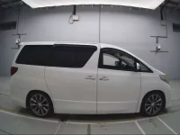 Toyota ALPHARD лот № 90185 оценка 3.5  с аукциона в Японии 2