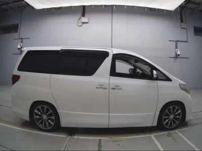 Toyota ALPHARD  с аукциона в Японии