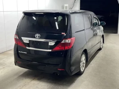 Toyota ALPHARD  с аукциона в Японии