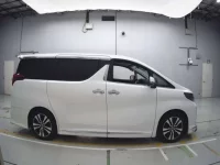 Toyota ALPHARD лот № 30062 оценка 3.5  с аукциона в Японии 2