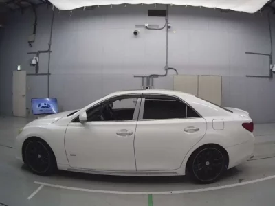 Toyota MARK X  с аукциона в Японии