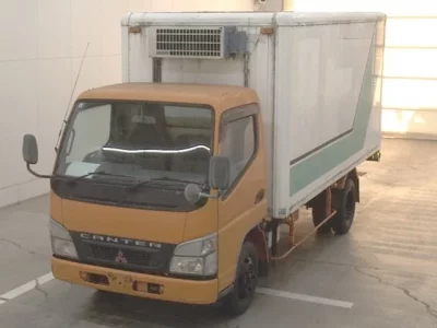 Mitsubishi CANTER  с аукциона в Японии