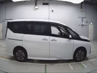 Nissan SERENA лот № 36261 оценка 4.5  с аукциона в Японии 2