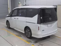 Nissan SERENA лот № 36261 оценка 4.5  с аукциона в Японии 5