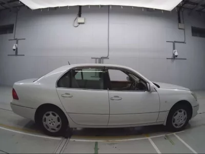 Toyota CELSIOR  с аукциона в Японии