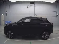 Honda VEZEL лот № 36265 оценка 4  с аукциона в Японии 3