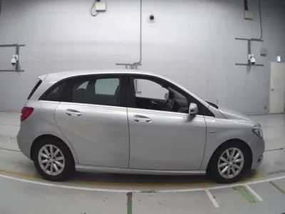 Mercedes-Benz B CLASS  с аукциона в Японии