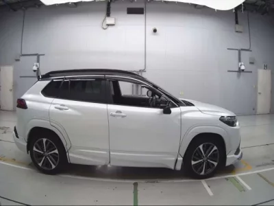 Toyota COROLLA CROSS  с аукциона в Японии