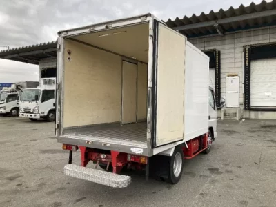 Mitsubishi CANTER  с аукциона в Японии