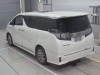 Toyota VELLFIRE лот № 30086 оценка 3.5  с аукциона в Японии 5