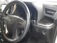 Toyota VELLFIRE лот № 30086 оценка 3.5  с аукциона в Японии 6