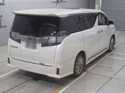 Toyota VELLFIRE  с аукциона в Японии