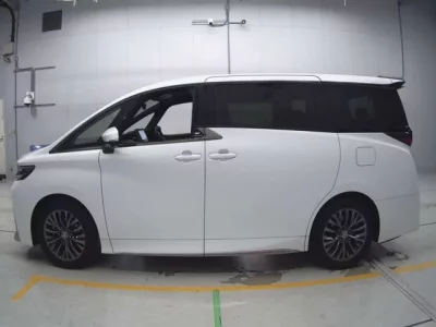 Toyota VELLFIRE  с аукциона в Японии