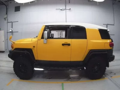 Toyota FJ CRUISER  с аукциона в Японии