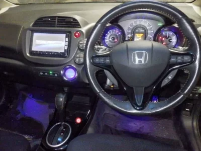 Honda FIT  с аукциона в Японии