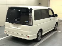 Honda STEP WAGON лот № 1068 оценка 3.5  с аукциона в Японии 3