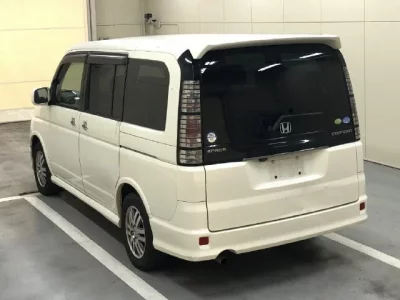 Honda STEP WAGON  с аукциона в Японии