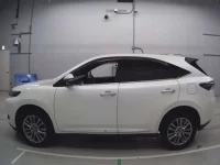 Toyota HARRIER лот № 30095 оценка 4  с аукциона в Японии 3