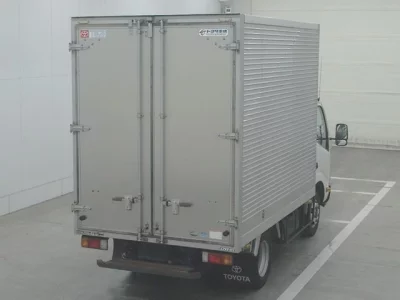 Toyota DYNA  с аукциона в Японии