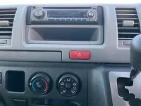 Toyota HIACE VAN лот № 10085 оценка 3  с аукциона в Японии 5