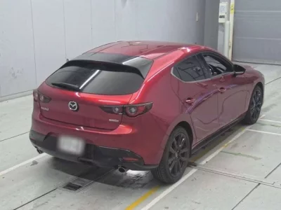 Mazda MAZDA3  с аукциона в Японии