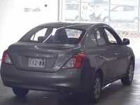 Nissan LATIO лот № 4622 оценка 3.5  с аукциона в Японии 4